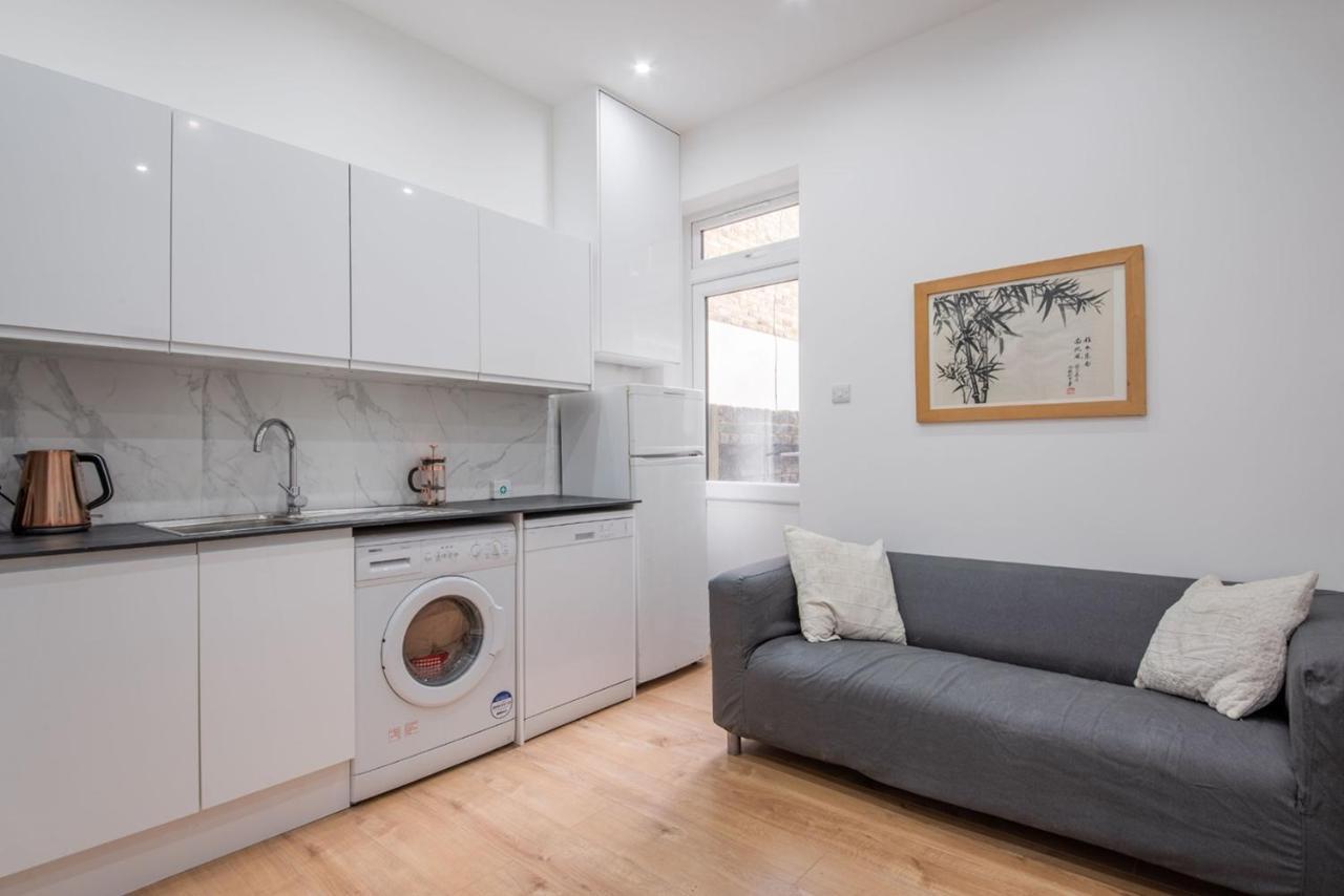 Comfortable Flat In Hammersmith Appartement Londen Buitenkant foto