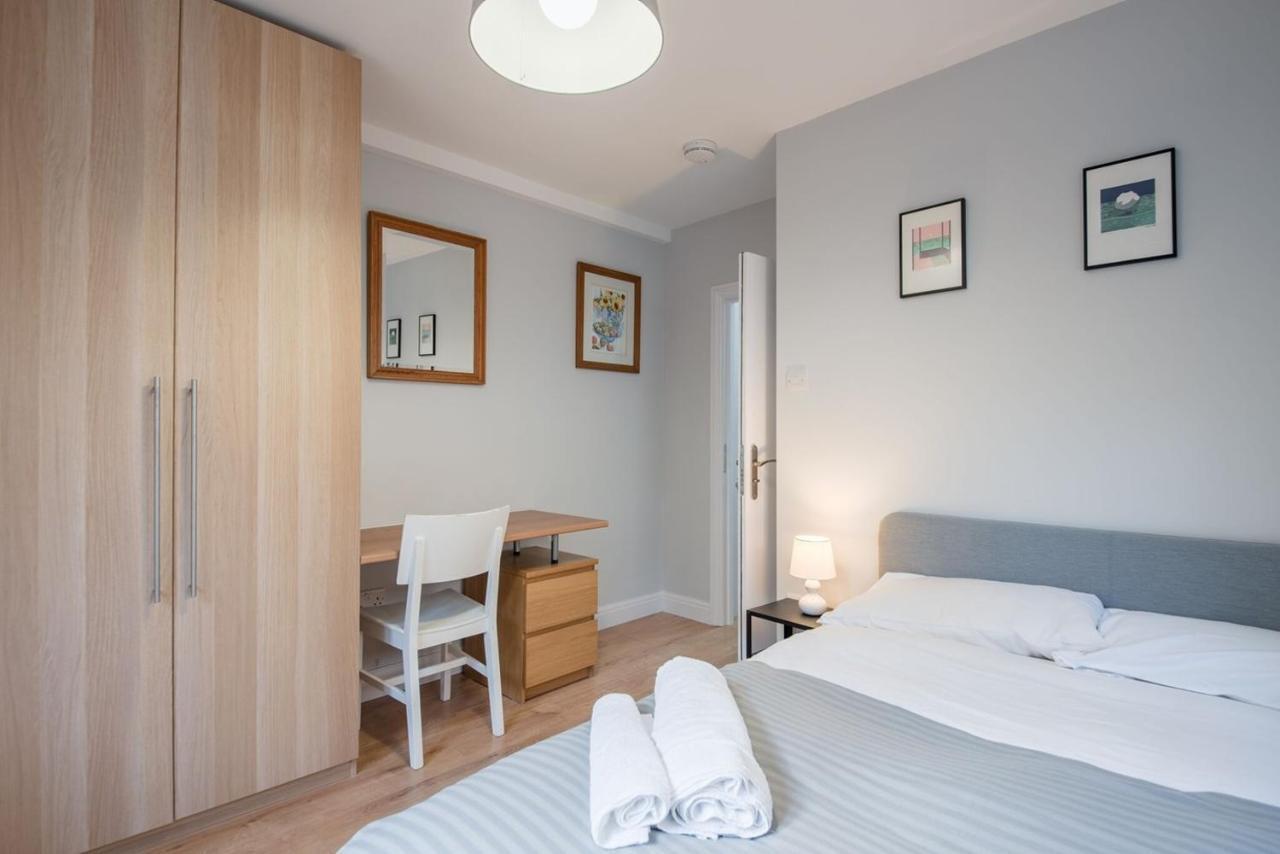 Comfortable Flat In Hammersmith Appartement Londen Buitenkant foto