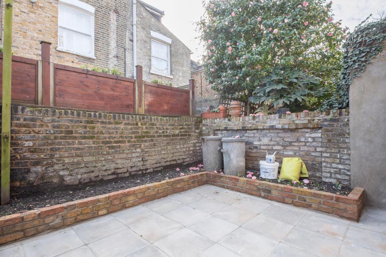 Comfortable Flat In Hammersmith Appartement Londen Buitenkant foto